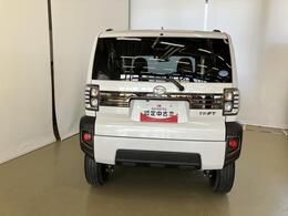 但し当店では販売だけでなく、ご購入後のアフターサービスもご提供となりますので、店頭商談並びに店頭納車可能なお客様への販売とさせていただいています。ご了承下さい。