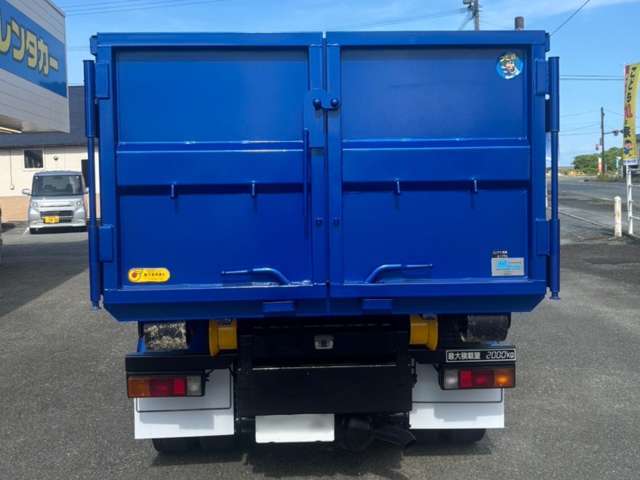 積載車も完備☆万が一のトラブルや納車も対応可能です！
