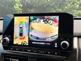 【マルチアラウンドモニター】専用のカメラにより、上から見下ろしたような視点で360度クルマの周囲を確認することができます☆死角部分も確認しやすく、狭い場所での切り返しや駐車もスムーズに行えます。