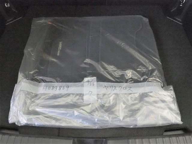 フロアマットもございます。