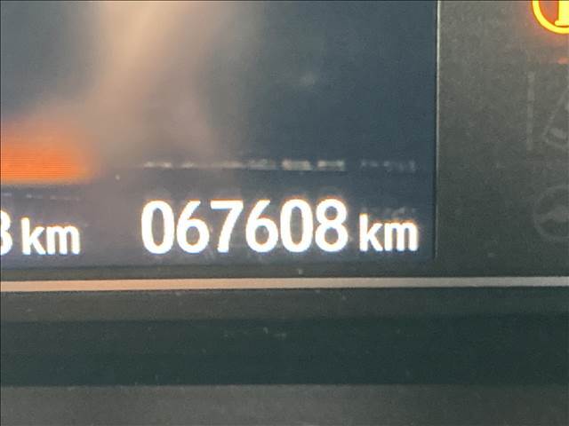 ☆内外装クリーニング☆車の隅々まで徹底的にクリーニングを行っておりますので内外装ともに綺麗な状態でご納車いたします！