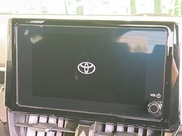 【8インチ　ディスプレイオーディオ】大画面のディスプレイはAppleCarPlayやAndroidAutoが利用可能。大きな画面でスマホナビアプリ等が利用いただけます♪