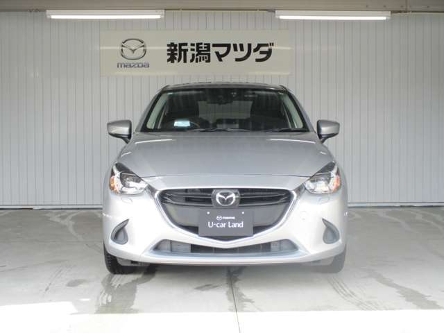新潟マツダ自動車の中古車をご覧いただき誠にありがとうございます。ぜひ一度ご来店いただき、展示車をご覧になっていただければと思います。ご来店をスタッフ一同心からお待ちしております。