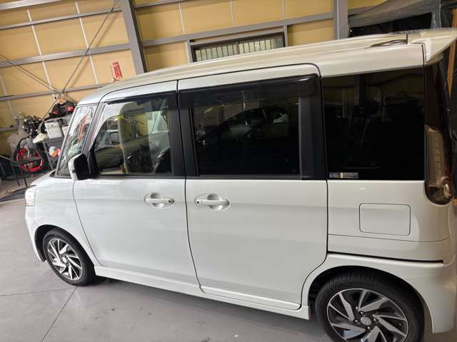 ★88works★　ではどんなお車にも1カ月、1，000キロの保証を付けさせて頂きます！更に手厚い保証をご希望の方はグー保証をお付けすることも可能ですので、お気軽にお問合せください！