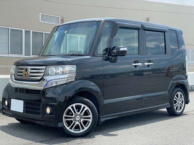 【内装クリーニング済み】中古車なので全てがピカピカではありません。エンジン内部も、外装に気になる小キズがある等、ご相談ください！鈑金、塗装修理等も取り扱っておりますので柔軟な対応努力します！