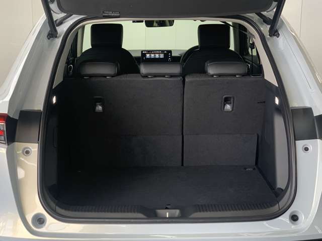 ラゲッジルームも広く、たくさんのお荷物が詰めます！