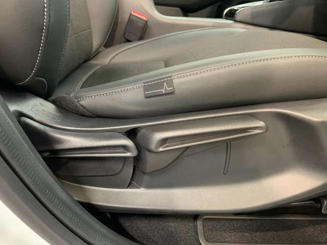 運転席のポジション変更可能！ご自身の運転しやすいポジションでの運転が可能です！