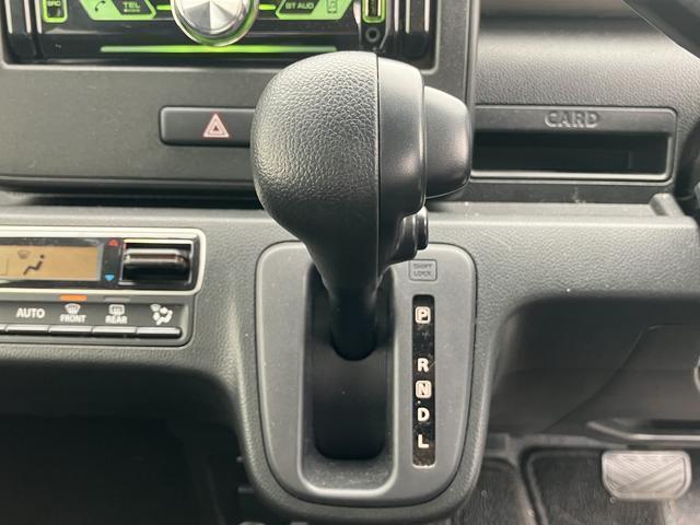 無断変速オートマ（CVT）は滑らかな変速で燃費も良いですよ！