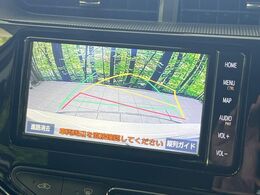 【バックカメラ】駐車時に後方がリアルタイム映像で確認できます。大型商業施設や立体駐車場での駐車時や、夜間のバック時に大活躍！運転スキルに関わらず、今や必須となった装備のひとつです！