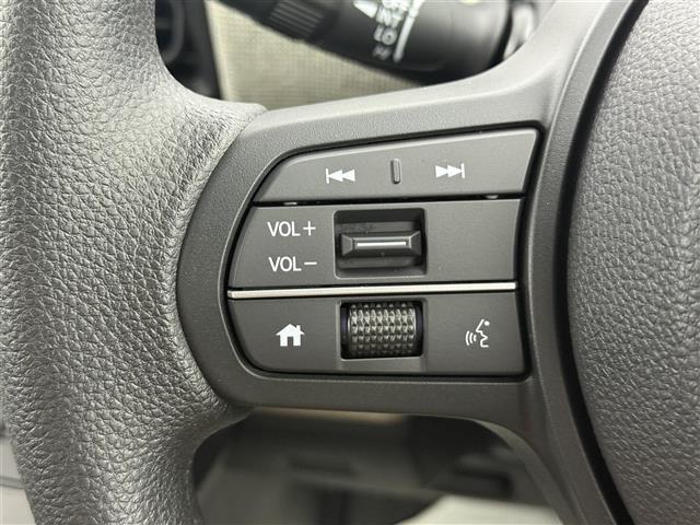 【運転席操作部】快適なドライブを楽しむための機能が装備されています！運転席から触れるので、使いやすいです！除菌プランいれていただくと、さらに清潔で安心していただけます！