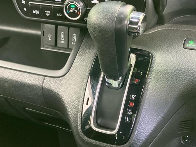 お車に合わせて無料保証以外にも、保証範囲、期間、距離を拡充させた有料保証もご用意しております！中古車の購入が初めてで不安・・・というお客様もご安心ください！