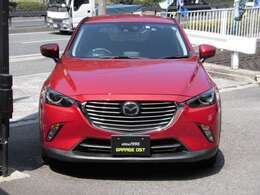 人気のCX-3が、専用ハーフレザーシートのLパッケージで、スタッドレスタイヤセット付で、マツダコネクトナビで、ドラレコで、車検2年整備付きで、全国ロング保証24ヶ月又は3万キロまでついて驚きの価格＾＾