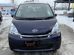 こちらのお車には当店で通常35000円で施工しております、スーパーハイブリッドガラス被膜カーコーティングを施工しており、ピカピカです！！