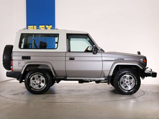 トヨタ ランドクルーザー70 4.2 ZX FRPトップ ディーゼル 4WD