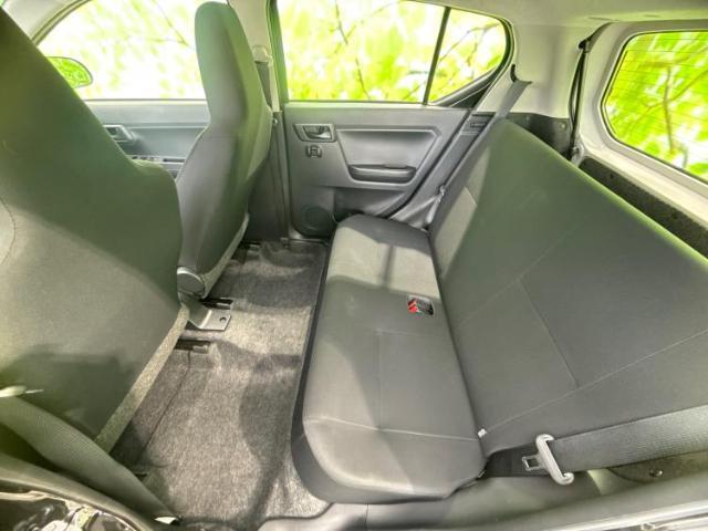 WECARSでは各商談席に大型モニターをご用意しております！見やすい大画面でゆったりと全国の在庫をご覧いただけます！是非ご来店お待ちしております！
