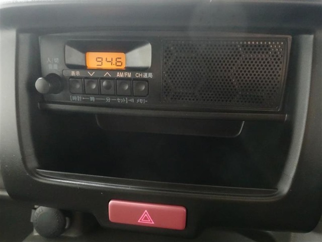 ラジオが装備されています。