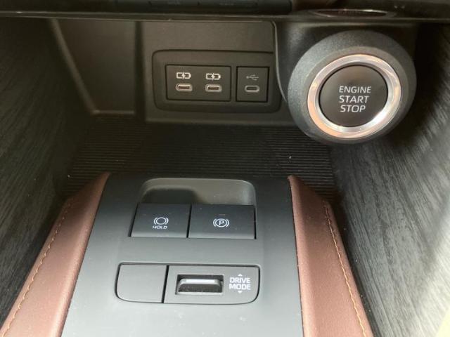 こちらのお車はいかがでしょうか？少しでも気になっていただけましたら是非お問い合わせください！さらにお車の詳細をお送りいたします！