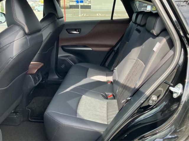 WECARSでは各商談席に大型モニターをご用意しております！見やすい大画面でゆったりと全国の在庫をご覧いただけます！是非ご来店お待ちしております！