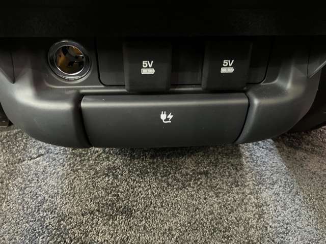 【家庭用電源ソケット メーカーOP ￥21,000-】AC110Vの家庭用コンセントを装備！室内をより快適に、多様な使い方ができます！