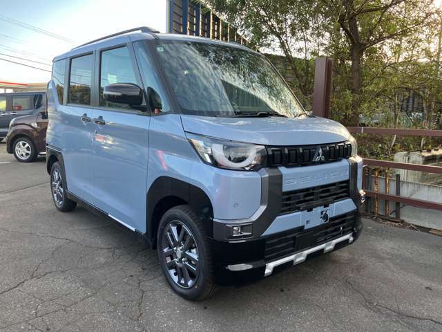 スズキ・ダイハツのサブディーラーとして全国販売優秀の実績！オールメーカーの軽未使用車・中古車はもちろんのこと、コンパクトカー・エコカーなどの普通車も豊富に在庫を取り揃えています！