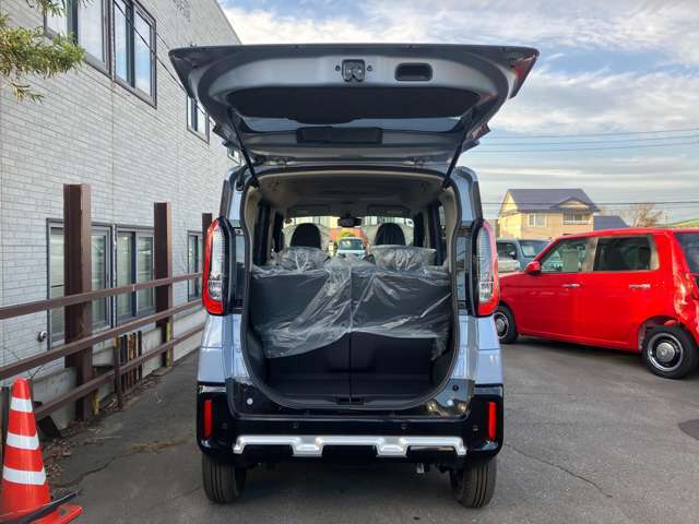 大切な愛車を見つけるお手伝いから始まり、ご購入後もできるだけ長く、安全にお乗りいただけるようにアフターサポートにも全力で取り組んでいます。