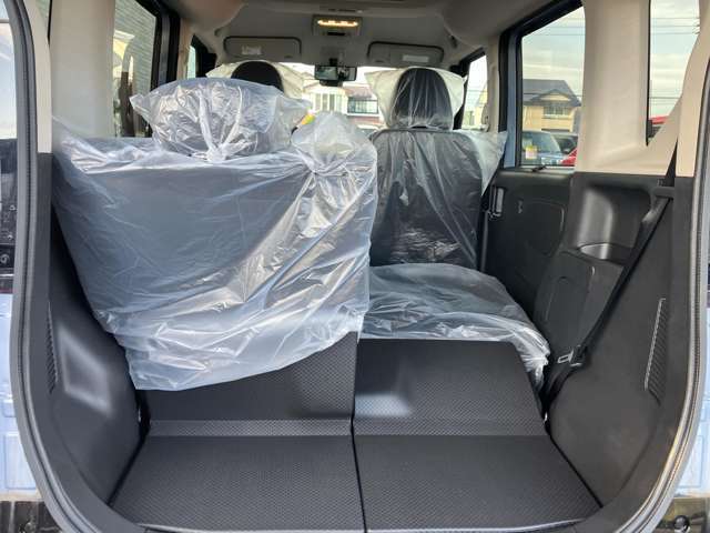 実際に店舗にご来店いただいた時と同じように、LIVE動画でお車の詳細や装備を見ることができます！