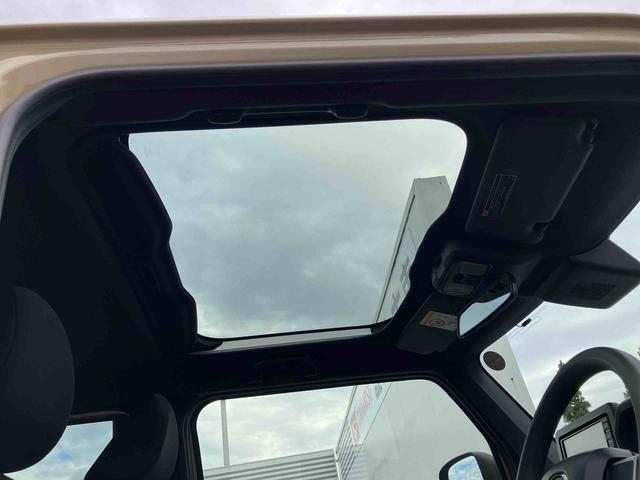 お支払い総額には、千葉県内登録の諸費用含む価格となります。希望番号費用やお届け納車費用、オプション費用は別途かかります。※ETC付き車はセットアップ費が別途2，750円かかります。