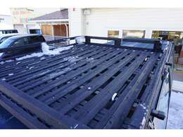 ☆ルーフキャリアが付いています！