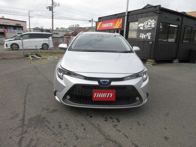 ■外装正面■　当店のこだわりは何と言っても4WDの中古車を多数揃えている事です。