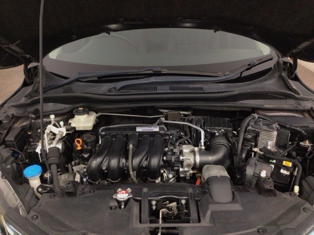 【ピカピカクリーニング】ボディ廻りはもちろん室内・シート・エンジンルーム・トランクルームなど隅々まで専門スタッフが徹底的にクリーニングし磨き上げました☆綺麗なお車で快適なドライブをお楽しみ下さい