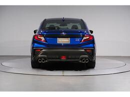 「独自の総合安全性能」、「優れた環境性能」、「洗練された質感」を実現したスポーツセダン。