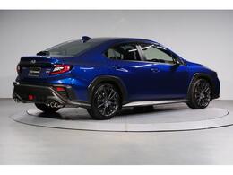東京スバル認定U-CAR！走行距離約15000kmのVB型WRX S4が入荷！フロント・サイド・バックカメラ！ドライブレコーダー！ETC！ドアバイザーなど装備充実でオススメの一台！