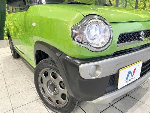 【HIDヘッドライト】非常に明るく前方を照らしてくれるので、悪天候や夜間の走行時も視界良好で安心してお乗りいただけます。
