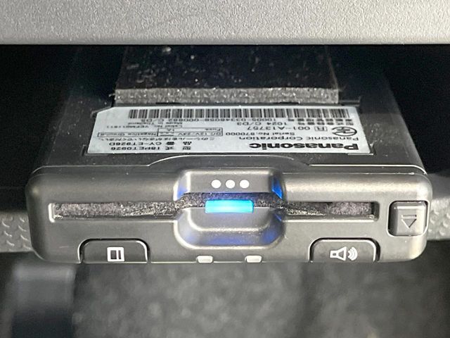 【ETC】高速道路の料金所をストレスなく通過！話題のスポットやサービスエリアに多い「スマートIC」利用時は必須のアイテムです。当店でセットアップを実施、ご納車当日からすぐにご利用いただけます！