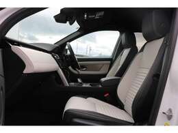 ナビシートでもゆったりドライブをお楽しみいただけます。