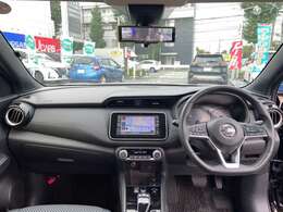 窓ガラスが大きく車両感覚も掴みやすいお車ですので安心してお乗りいただけます。