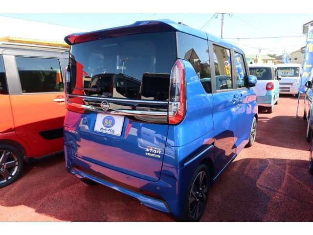 オートベル東バイパス店・オートベル浜線バイパス嘉島店・オートベルサンロードシティ人吉店の熊本県下3店舗に総在庫常時800台以上を展示しております。