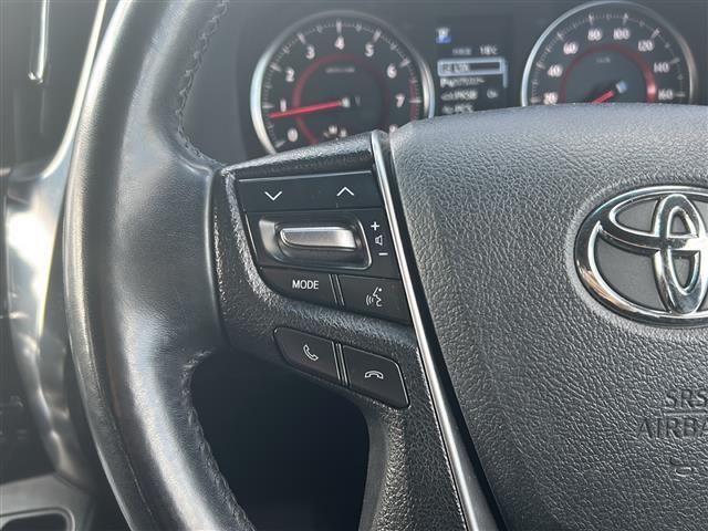 【運転席操作部】『運転席周辺の装備』の画像になります。快適なドライブを楽しむための機能が装備されています！運転席から触れるので使いやすいです！