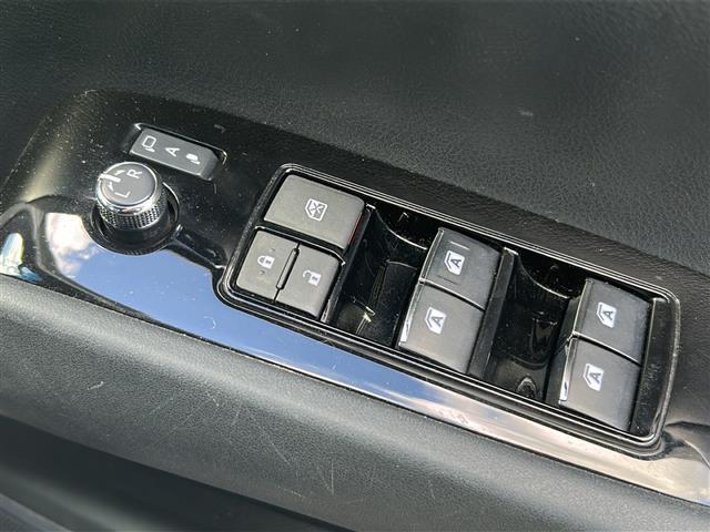 【窓操作部】『窓周辺/窓周辺装備』の画像になります。写真の内容に関してご不明点、ご質問等がございましたらお気軽にガリバー店舗までお問い合わせください。