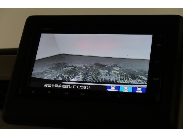 ◆◆バックカメラの画像です。車庫入れの安心感がアップしますね☆