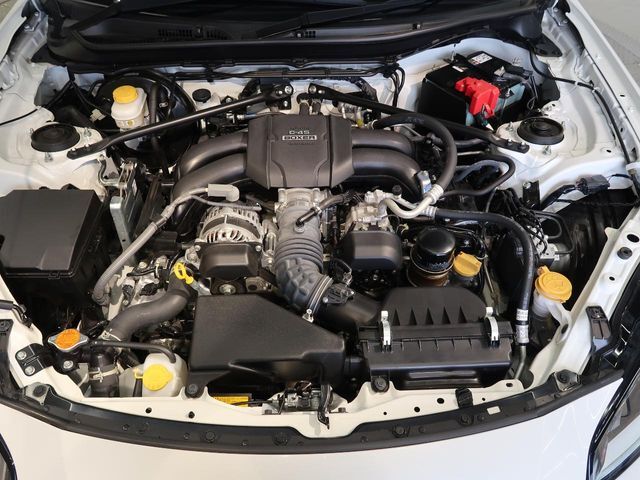 親切・丁寧な専門メカニックスタッフが応対！・車検・点検整備・事故等の修理などアフターサービスも安心。お車のカスタマイズもネクステージのサービススタッフまでご相談ください！