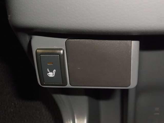 公的機関「（財）日本自動車査定協会」の基準を採用。日本オートオークション協議会「走行距離管理システム」で距離に不正が無いかもチェック済みです。