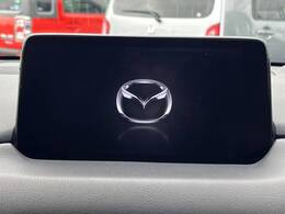 【メーカー純正ナビ】インテリアに溶け込むスタイリッシュな「専用設計」メーカーナビを装備♪視認性や操作性など基本性能にも優れ、より上質なカーライフをお楽しみいただけます。