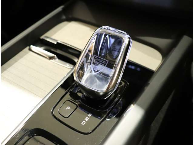 カーセンサーを見て電話しましたとお伝え下さい。0078-9711-254277までお気軽にお電話下さい。全国納車可能です。納車方法に関してもお気軽にご相談ください。