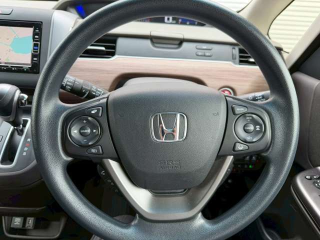 クリーニング洗浄！内部の細部にいたるまで徹底洗浄を実施いたします！外装はもちろん、内装の細かな部分までキレイにした状態で、ご納車させて頂いております！