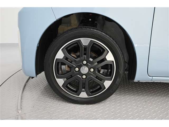 15インチ　純正アルミホイールです。