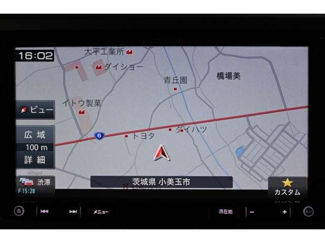 メモリーナビゲーション（ Pioneer製 ： carrozzeria AVIC-RZ302 ）を装備。初めて行く場所も道に迷うことなく安心です。