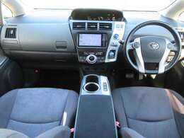 まとまりのあるインテリアすっきりとして広々としています。操作性もよく疲れにくい設計です。