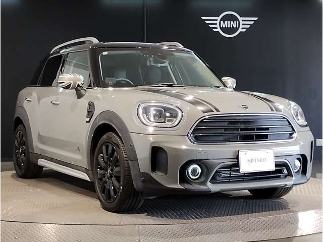 【PDCセンサー】リア・フロント・サイドに障害物を検知し、ドライバーに知らせてくれるセンサーが装備されております！！