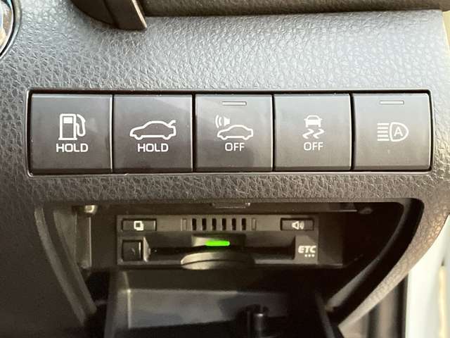 【運転席操作部】快適なドライブを楽しむための機能が装備されています！運転席から触れるので、使いやすいです！除菌プランいれていただくと、さらに清潔で安心していただけます！